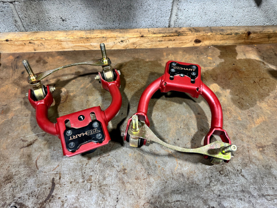 Truhart front upper control arms USED