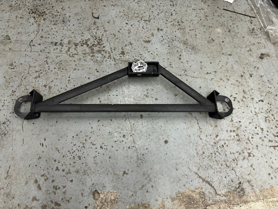 PLM 3pt strut bar